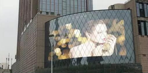 LED透明屏市場爆發(fā)時代來臨！